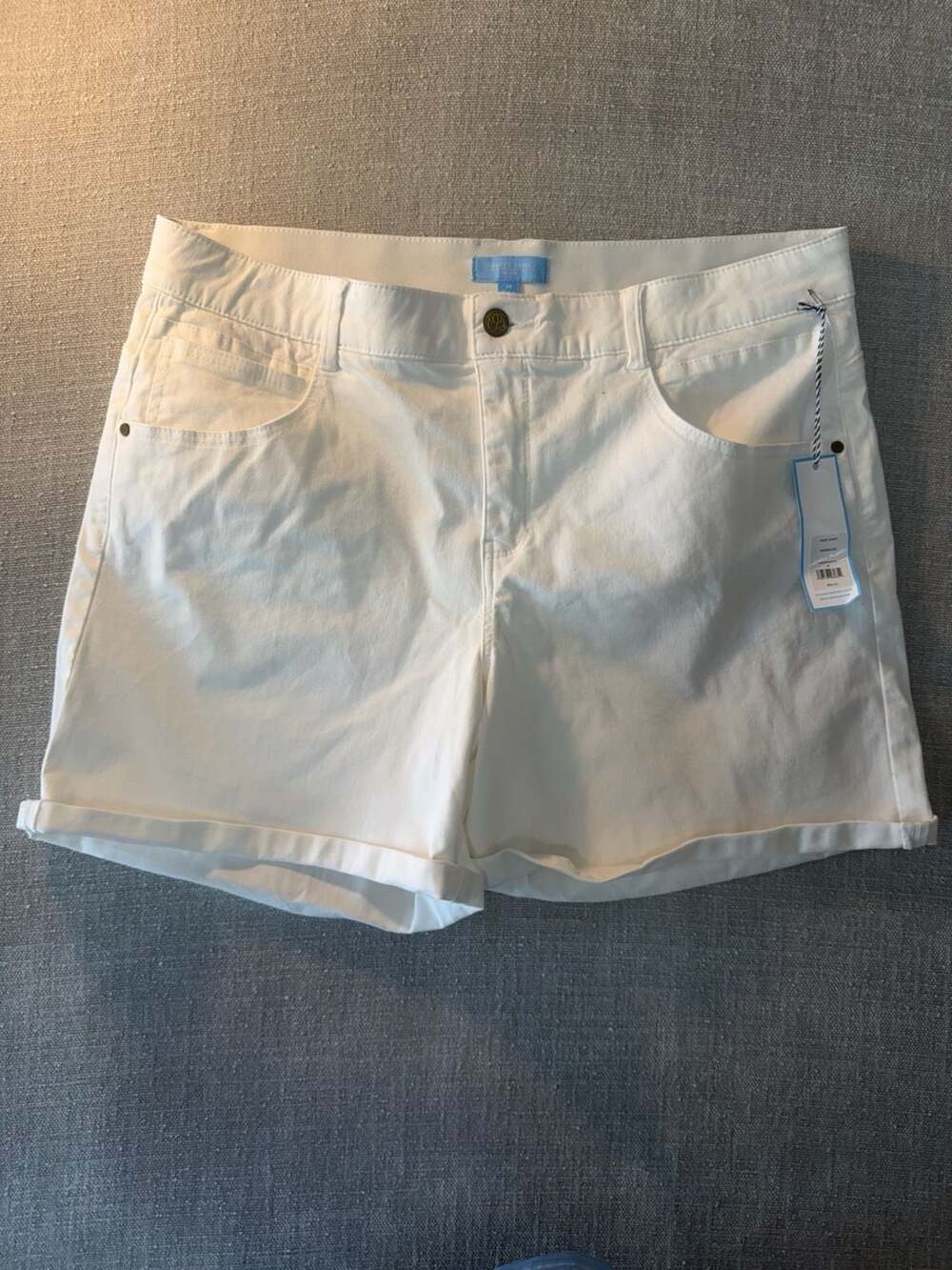 Draper James White Cuffed Denim Shorts Size 16